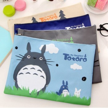 Portadocumentos Canvas Totoro
